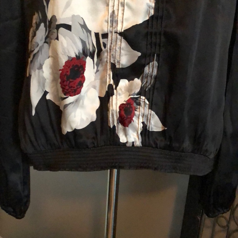 White House Black Market Dress Shirt - Picture 4 of 5